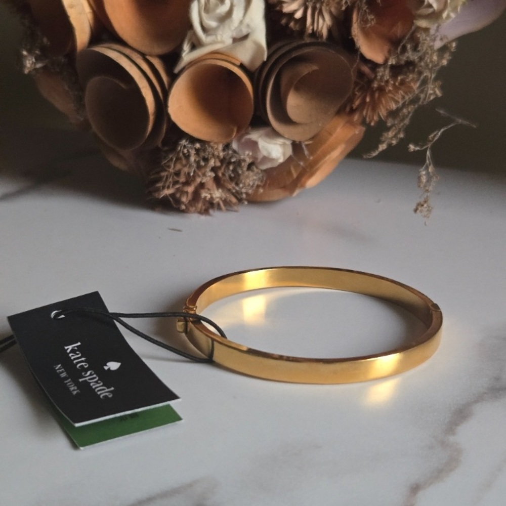 Kate Spade New York Pave Crystal Hinged Bangle Bracelet  Gold - NWT $79 MSRP - Picture 5 of 5
